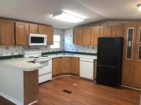 302 N Burnet St N, Bremond, TX 76629