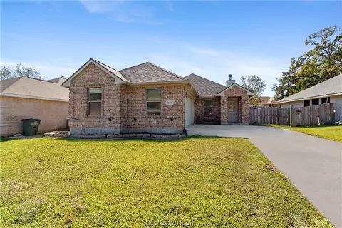 2402 Pleasant Rose Cir, Bryan, TX 77808