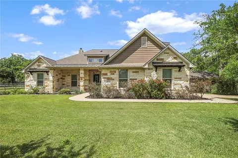 10529 Hampton Ct, Iola, TX 77861 photo 4