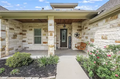 10529 Hampton Ct, Iola, TX 77861 photo 7