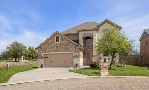 4001 Silver Brook Ct, College Station, TX 77845