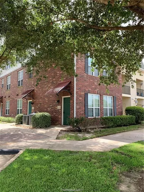 801 W Luther Street W 105, College Station, TX 77840
