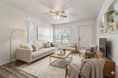 1302 E 23rd St, Bryan, TX 77803