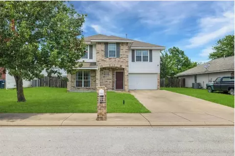 3807 Meadow View Dr, College Station, TX 77845