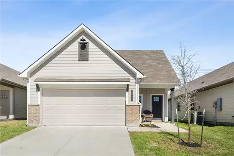 3005 Stevens Dr, Bryan, TX 77803