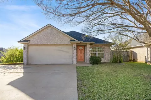 1004 Gardenia St, College Station, TX 77845
