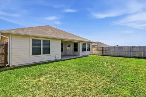 Exterior - 2009 Chief St, Bryan, TX 77807 photo 2 of 3