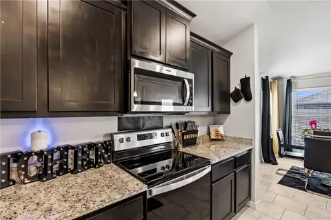 Kitchen - 2009 Chief St, Bryan, TX 77807 photo 2 of 4