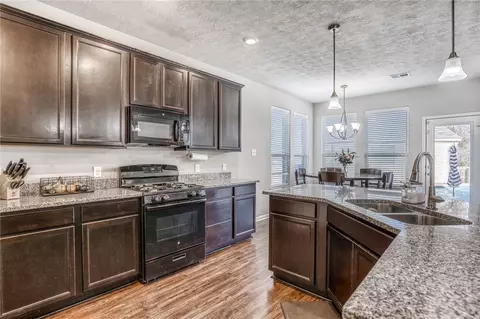 1827 Basin Trl, Brenham, TX 77833 photo 10
