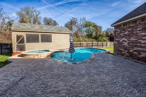 1827 Basin Trl, Brenham, TX 77833 photo 29