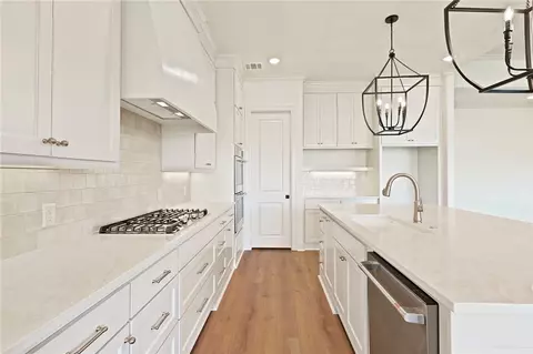 Kitchen - 7052 Skipping Rock Path, Bryan, TX 77808 photo 2 of 2