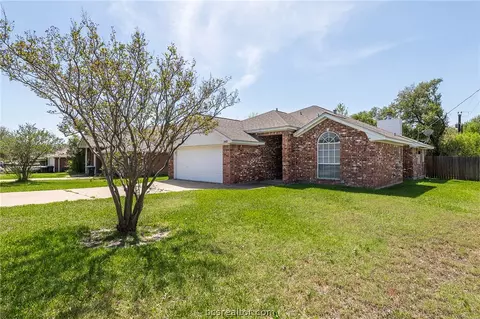 2402 Colgate Cir, College Station, TX 77840
