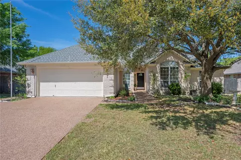 709 Aster Dr, College Station, TX 77845