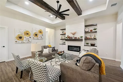 Living - 2805 Captain Dr, Bryan, TX 77808 photo 3 of 3