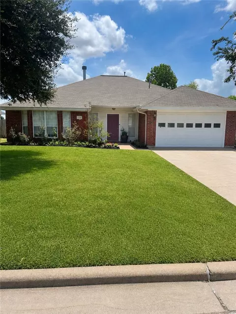 1214 Remington, College Station, TX 77845