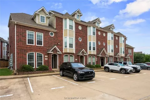 1198 Jones Butler 2901, College Station, TX 77840