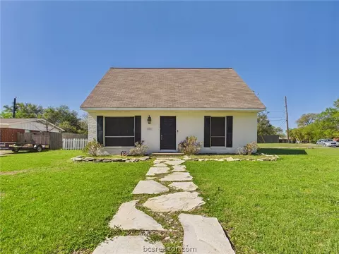 1400 Lawyer St, College Station, TX 77840