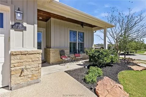 Exterior - 2816 Maroon Ct, Bryan, TX 77807 photo 4 of 5