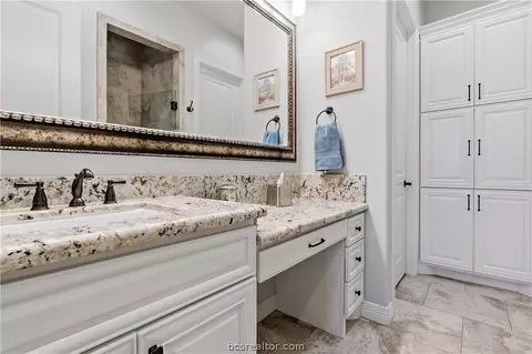 Bath - 2816 Maroon Ct, Bryan, TX 77807 photo 1 of 5