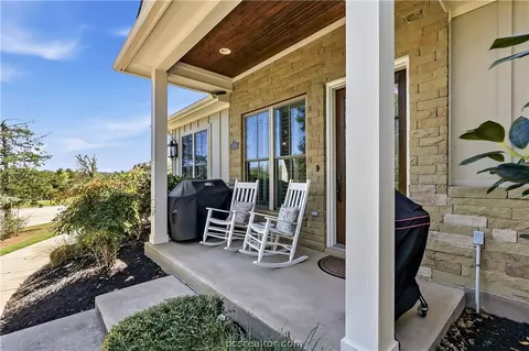 Exterior - 2816 Maroon Ct, Bryan, TX 77807 photo 5 of 5