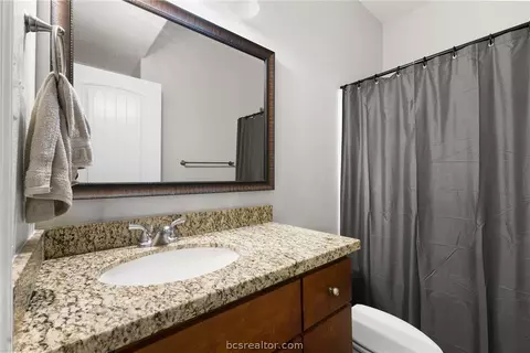 Bath - 4332 Culpepper Dr, Bryan, TX 77801 photo 2 of 4