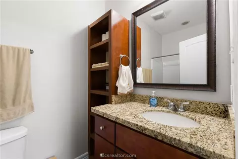 Bath - 4332 Culpepper Dr, Bryan, TX 77801 photo 3 of 4