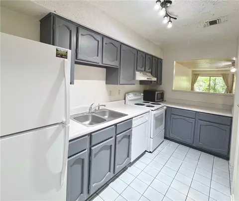 3923 Old Oaks Drive 5, Bryan, TX 77802