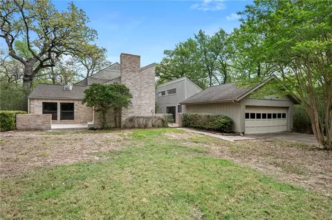 2520 Faulkner Dr, College Station, TX 77845