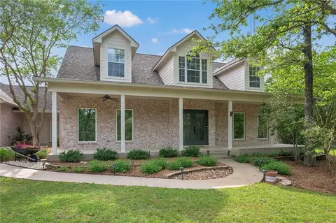 4848 Close Quarters Cir, College Station, TX 77845