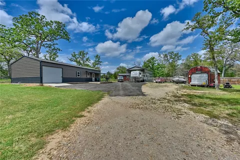 100 Sunset Ln, Somerville, TX 77879