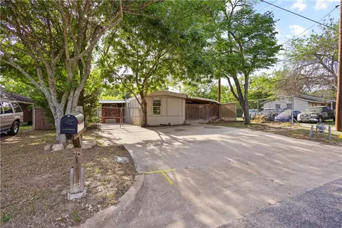 1212 Suncrest St, Bryan, TX 77803