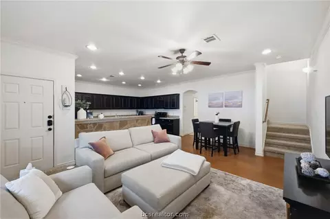 3221 Papa Bear Dr, College Station, TX 77845