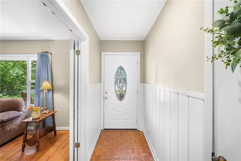 Entry Way - 800 Esther Blvd, Bryan, TX 77802 photo 1 of 1