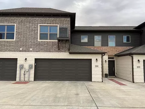 301 W 31st Street 202, Bryan, TX 77803
