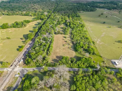 5679 Fountain Switch Rd, Bryan, TX 77807 photo 4
