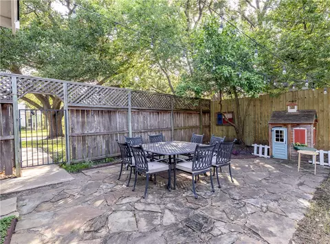 Exterior - 509 E 30th St, Bryan, TX 77803 photo 3 of 4