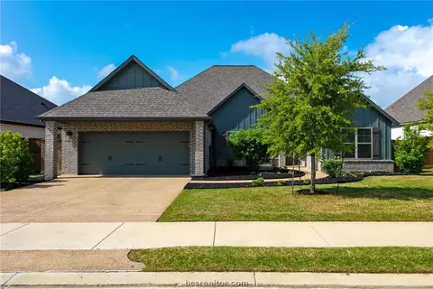 1748 Kerr Valley Ln, College Station, TX 77845