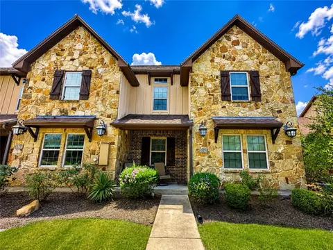 3342 Cullen Trl, College Station, TX 77845