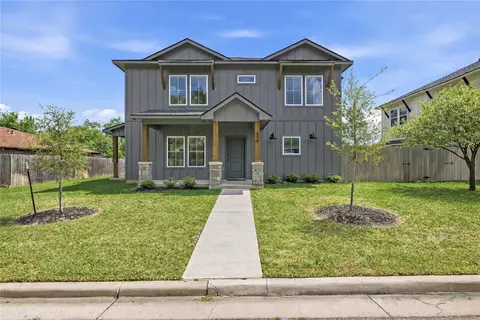 608 Banks St, College Station, TX 77840