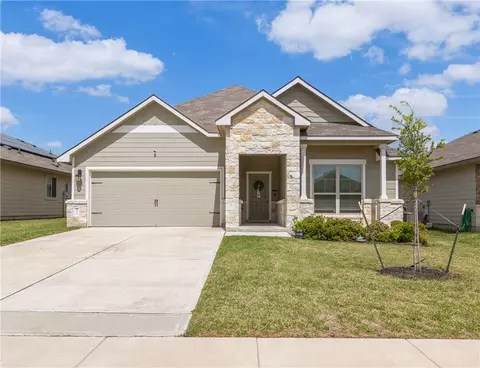 2016 Chief St, Bryan, TX 77807