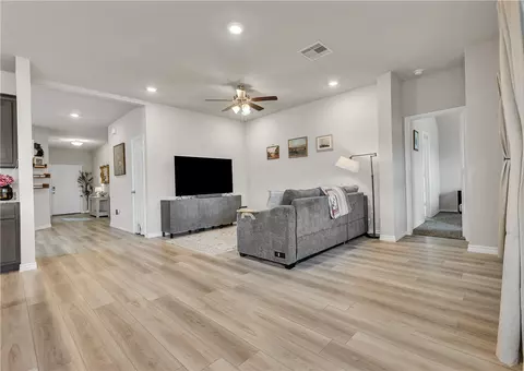 Entry Way - 2016 Chief St, Bryan, TX 77807 photo 5 of 7