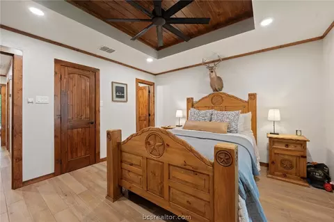 Bedroom - 2305 Hillside Dr, Bryan, TX 77802 photo 2 of 5