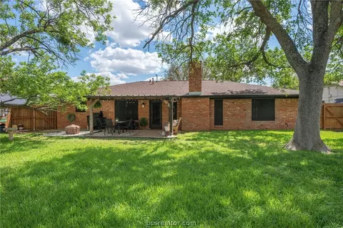 Exterior - 2305 Hillside Dr, Bryan, TX 77802 photo 5 of 6