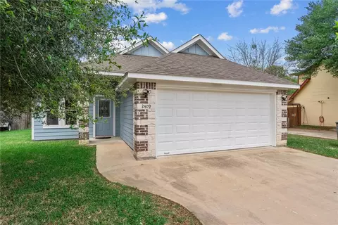 2409 Woodbend Dr, Bryan, TX 77803