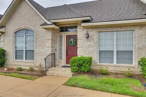 115 Fraternity Row, College Station, TX 77845