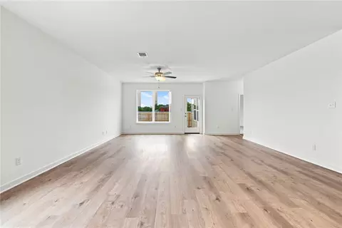 Living - 6053 Badger St, Bryan, TX 77807 photo 1 of 6