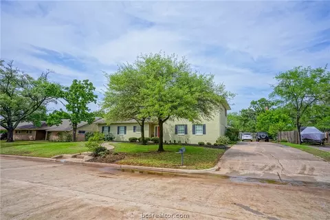 Exterior - 3505 Spring Ln, Bryan, TX 77802 photo 7 of 8