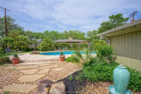 Exterior - 3505 Spring Ln, Bryan, TX 77802 photo 2 of 8