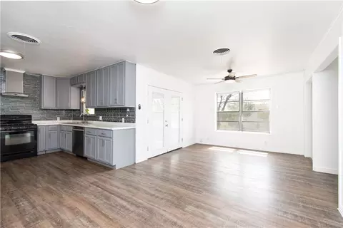 301 E Walker Ave, Temple, TX 76501 photo 15