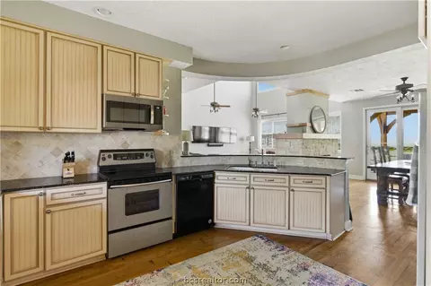 Kitchen - 3247 Founders Drive B, Bryan, TX 77807 photo 2 of 3